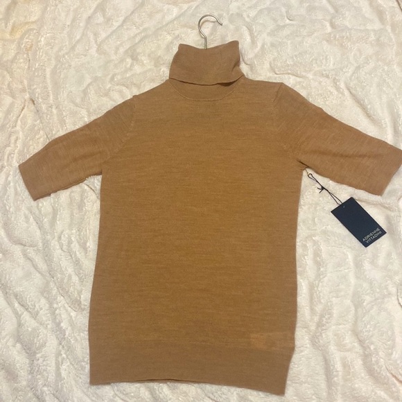 XS| NWT- extra fine Merino wool tan/ beige turtleneck - Picture 2 of 9